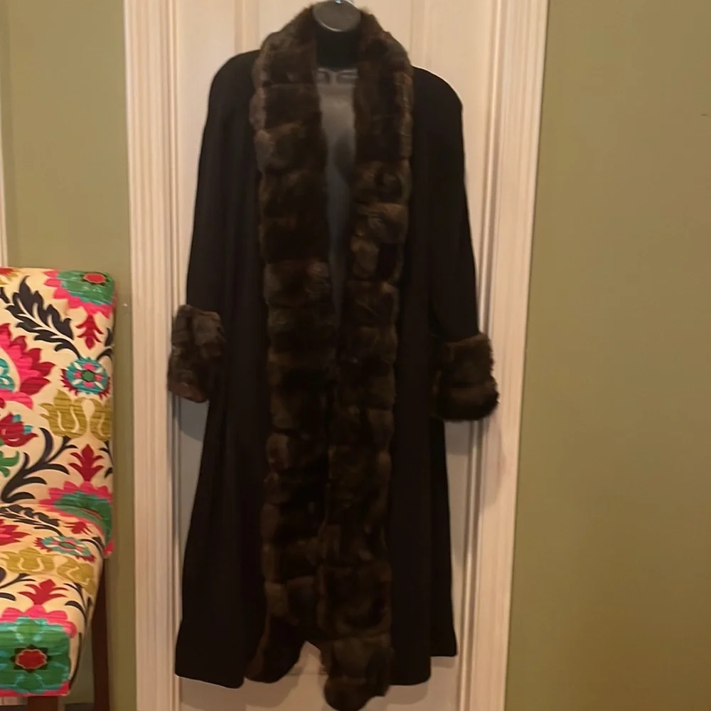 Vintage Albert Nipón 🧥 coat - Picture 3 of 12